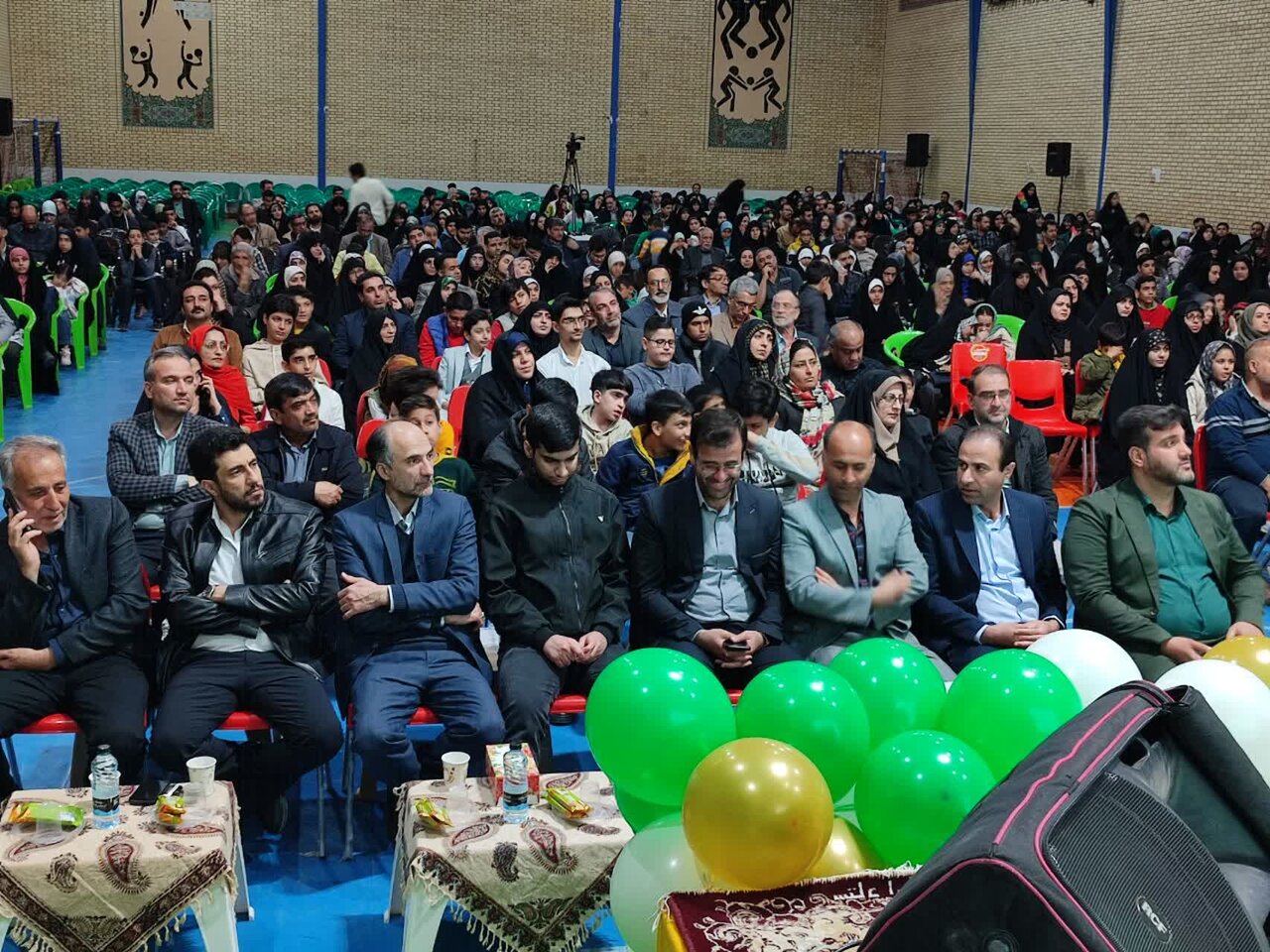 اجلاسیه نماز جامعه کار و تولید کاشان برگزار شد+تصاویر