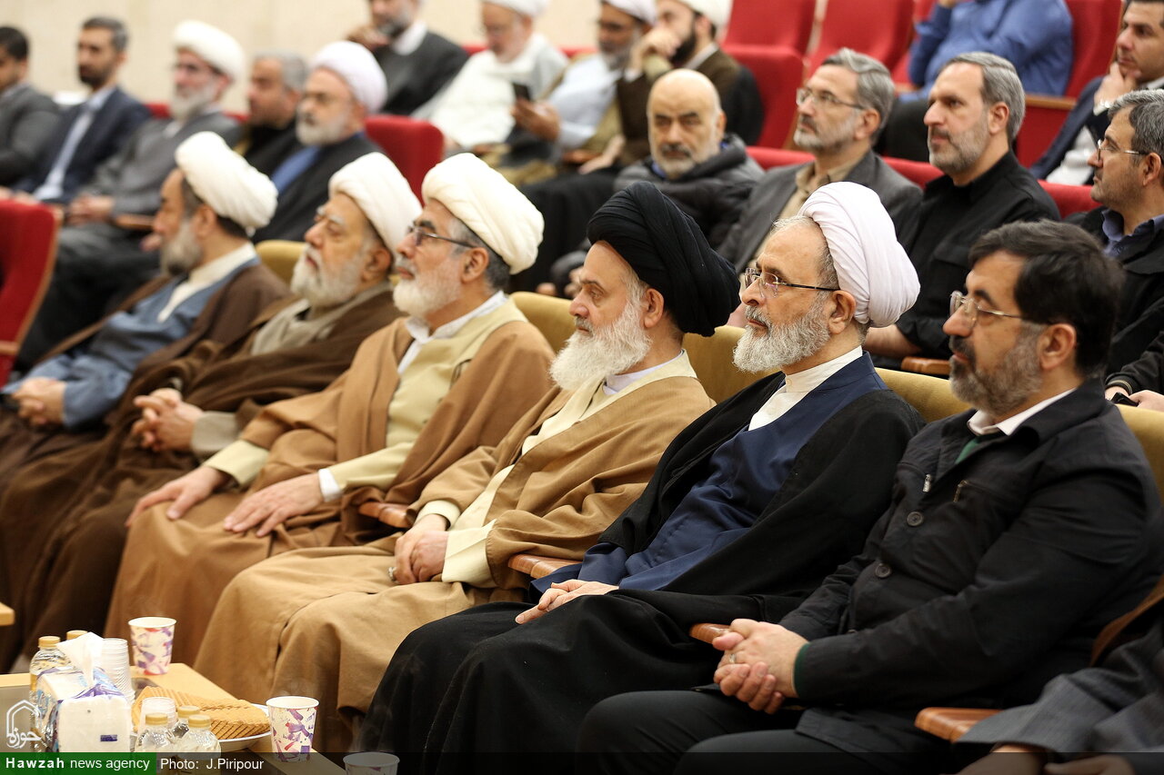 Шесть ключевых осей внедрения интеллектуальных технологий в сферу исламских наук /Учёный-преподаватель, ставший образцом научного подвижничества и научной организованности