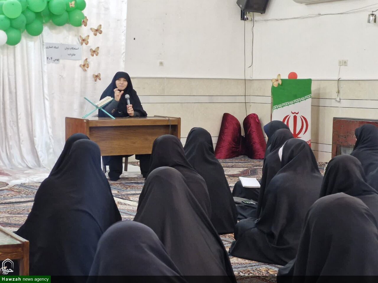 کارگاه آموزشی «استحکام خانواده» در مدرسه علمیه تخصصی امام هادی (علیه السلام) شهرستان شوشتر