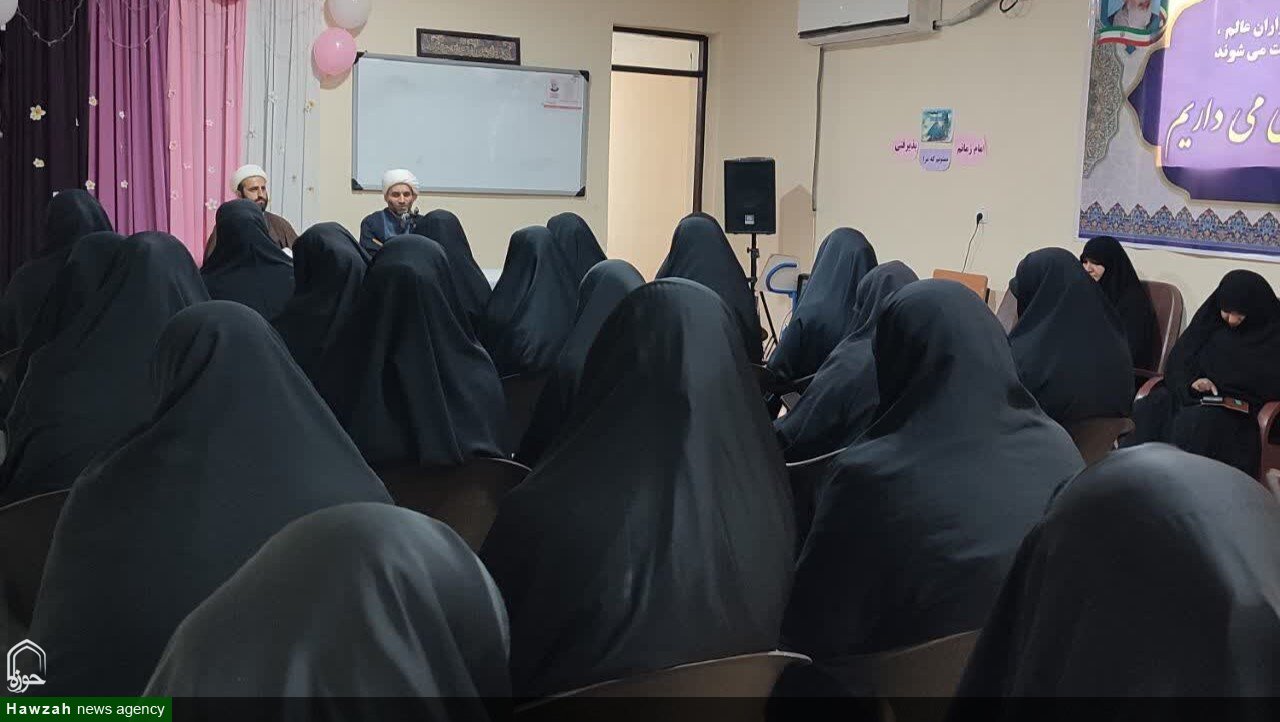 جلسه تبیین سیاسی عقیدتی در مدرسه علمیه کوثر خرمشهر