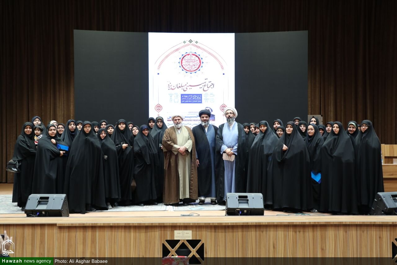 تصاویر/ برگزاری اجتماع تبیینی مبلغان یزد با حضور معاون تبلیغ حوزه های علمیه کشور