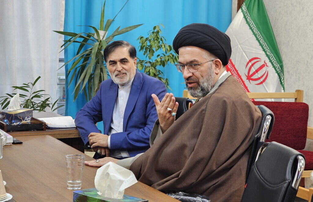 دیدار معاون فرهنگی حرم مطهر بانوی کرامت با معاون سیاسی صداوسیما