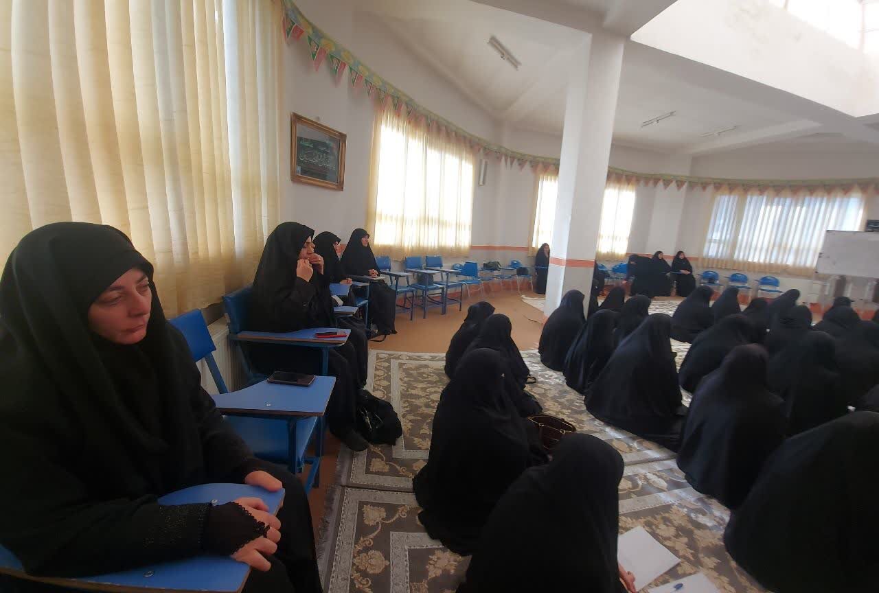 جلسه هم انديشي مبلغات شهرستان نقده