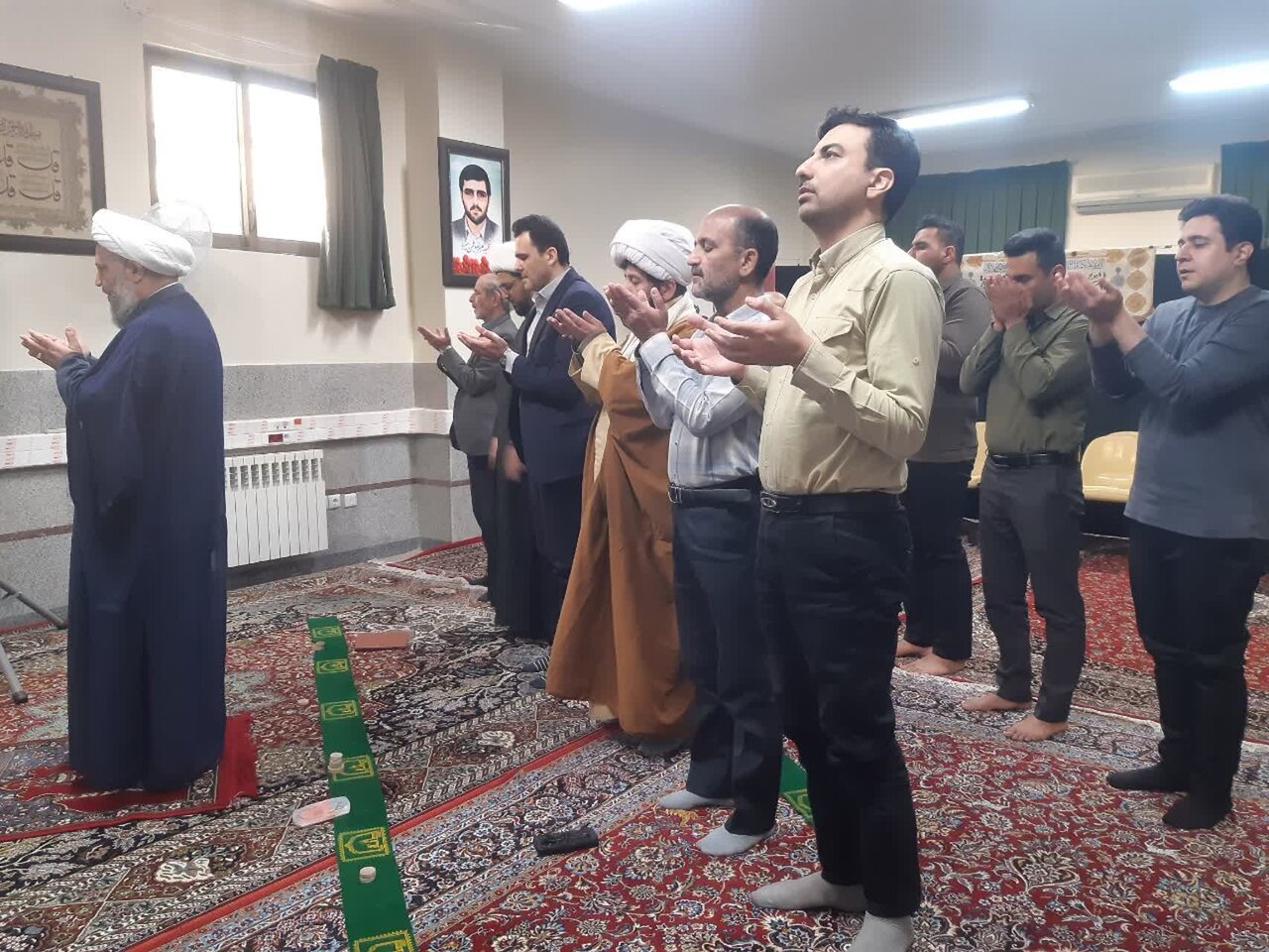 خدمت صادقانه به مردم، جلوه‌ای از برترین اعمال الهی است+عکس