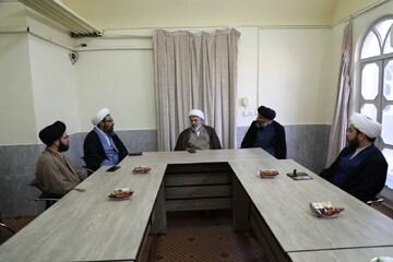 تصاویر/ بازدید معاون تبلیغ و امور فرهنگی حوزه های علمیه کشور از مرکز تبلیغ مجازی یزد