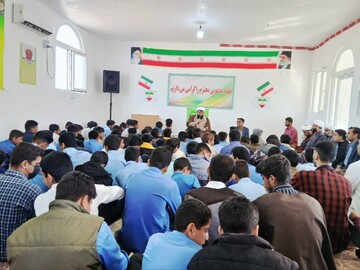 برگزاری مسابقات قرآنی دانش‌آموزی با میزبانی مدرسه علمیه ریگان+تصاویر