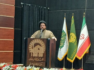 نمایشگاه قرآن و عترت استان با محوریت تشکل‌های مردمی برگزار شد