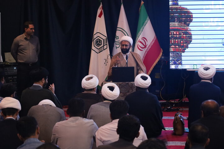 تصاویر/ دیدار معاون امور طلاب و دانش‌آموختگان حوزه های علمیه با مبلغین استان هرمزگان