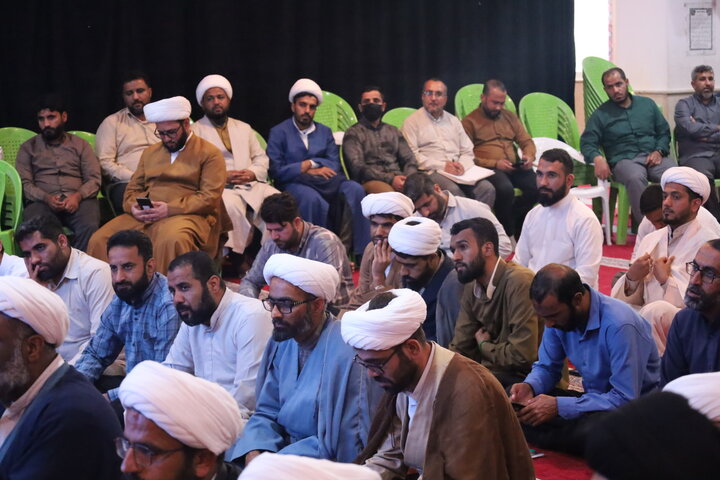 تصاویر/ دیدار معاون امور طلاب و دانش‌آموختگان حوزه های علمیه با مبلغین استان هرمزگان