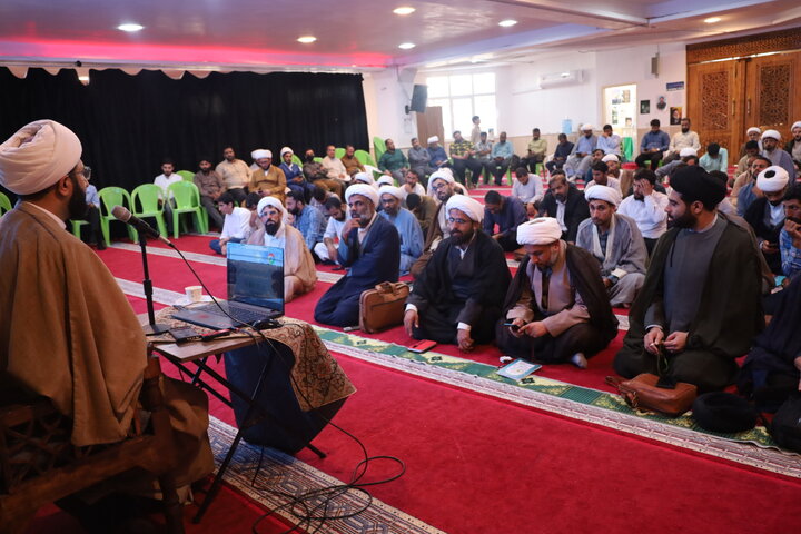 تصاویر/ دیدار معاون امور طلاب و دانش‌آموختگان حوزه های علمیه با مبلغین استان هرمزگان