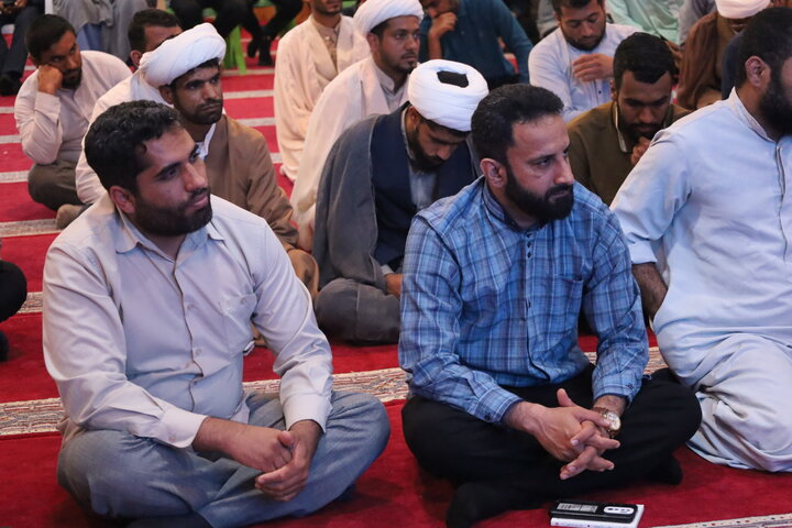 تصاویر/ دیدار معاون امور طلاب و دانش‌آموختگان حوزه های علمیه با مبلغین استان هرمزگان