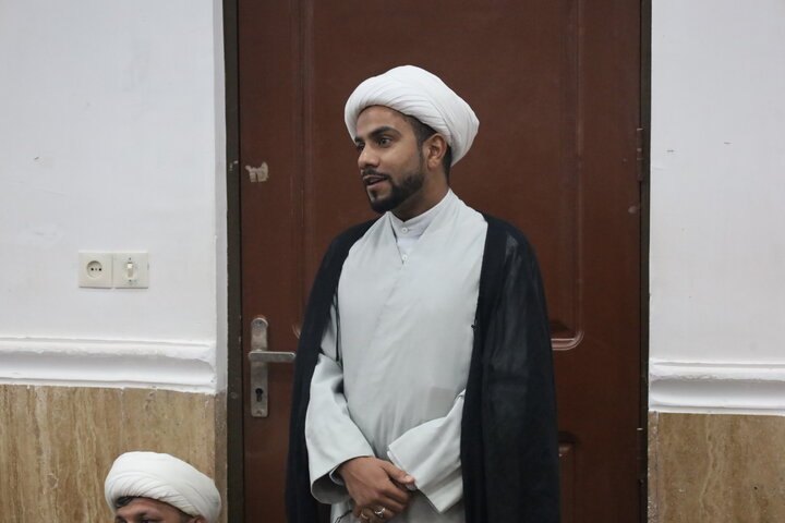 تصاویر/ دیدار معاون امور طلاب و دانش‌آموختگان حوزه های علمیه با طلاب مدرسه علمیه آل البیت (ع) بندرلنگه