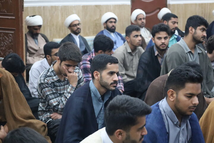 تصاویر/ دیدار معاون امور طلاب و دانش‌آموختگان حوزه های علمیه با طلاب مدرسه علمیه آل البیت (ع) بندرلنگه