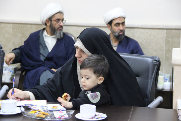 تصاویر / دوره دانش افزایی عفاف وحجاب در حوزه علمیه  قزوین