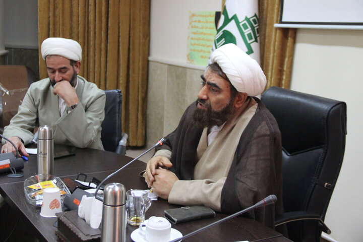 تصاویر / نشست مدیر حوزه علمیه قزوین با مدیران مدارس علمیه استان قزوین