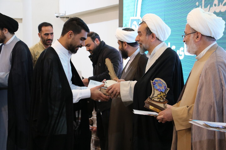تصاویر|ختتامیه یازدهمین جشنواره ورزشی و هنری حوزه علمیه اصفهان
