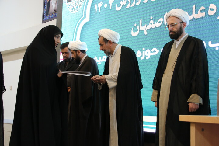 تصاویر|ختتامیه یازدهمین جشنواره ورزشی و هنری حوزه علمیه اصفهان