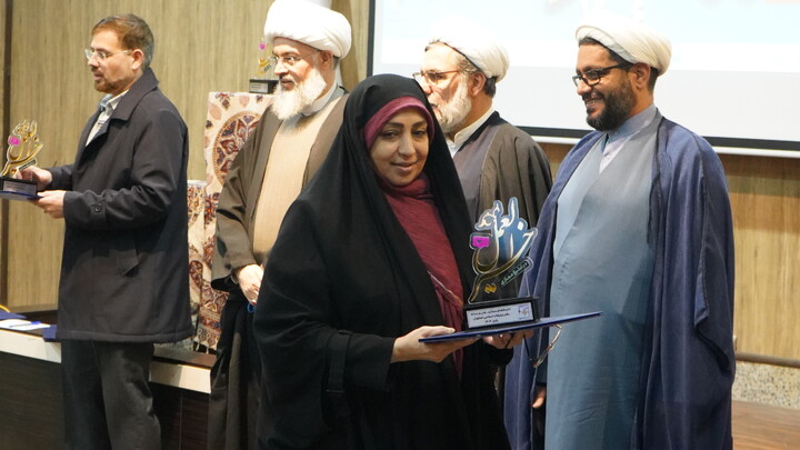تصاویر|آیین اختتامیه چهارمین طرح خیرالعمل در فضای مجازی دفتر تبلیغات اسلامی اصفهان