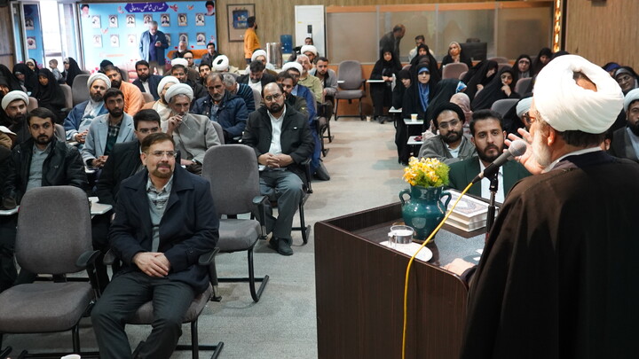 تصاویر|آیین اختتامیه چهارمین طرح خیرالعمل در فضای مجازی دفتر تبلیغات اسلامی اصفهان