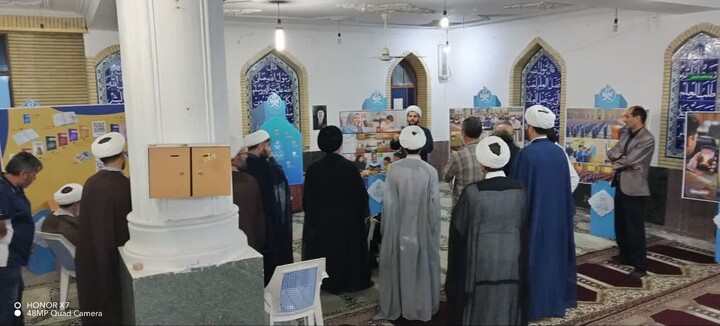 تصاویر/ برپایی نمایشگاه زندگی با آیه‌ها در دشتستان