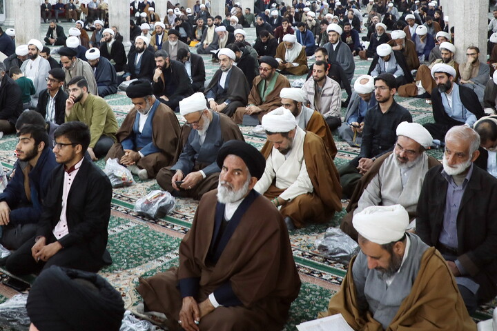 تصاویر/ نشست صمیمی مدیر حوزه‌های علمیه با اساتید، طلاب و مبلغان