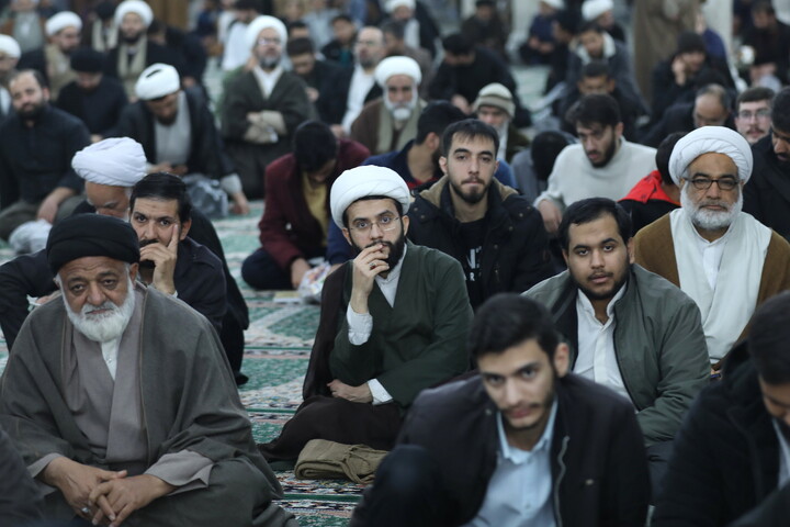 تصاویر/ نشست صمیمی مدیر حوزه‌های علمیه با اساتید، طلاب و مبلغان