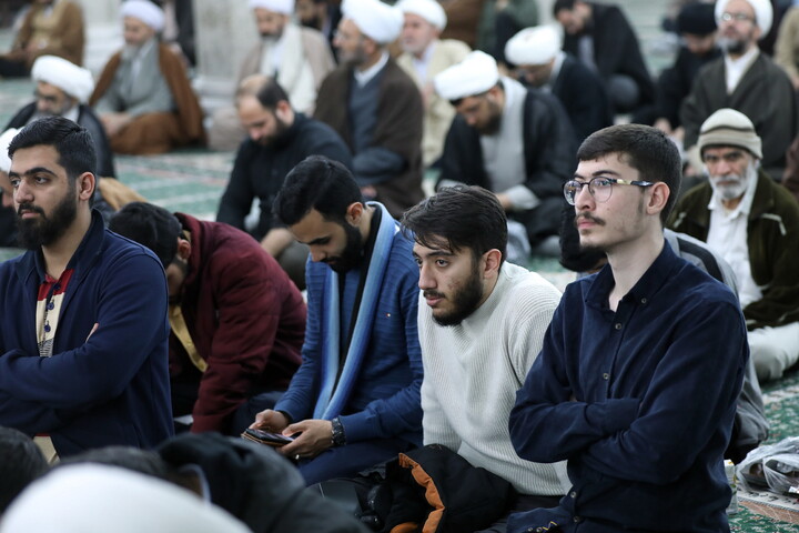 تصاویر/ نشست صمیمی مدیر حوزه‌های علمیه با اساتید، طلاب و مبلغان