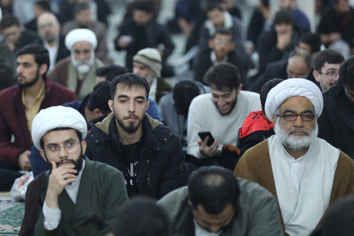 تصاویر/ نشست صمیمی مدیر حوزه‌های علمیه با اساتید، طلاب و مبلغان