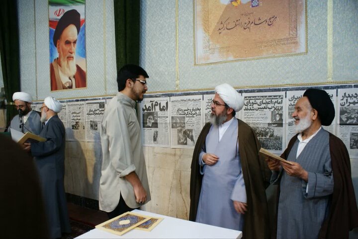 تصاویر/ تصاویر/ مراسم اختتامیه هفدهمین جشنواره مدرسه ای علامه حلی در مدرسه علمیه امام القائم ( عج ) برگزار شد