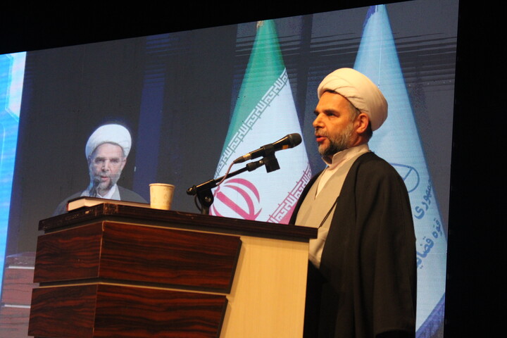 تصاویر/ اختتامیه پنجمین دوره جشنواره «رسانه و عدالت»   استان کرمان