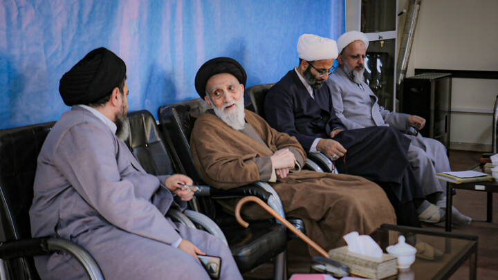 تصاویر/جلسه شورای معاونین حوزه علمیه همدان با حضور آیت‌الله موسوی اصفهانی