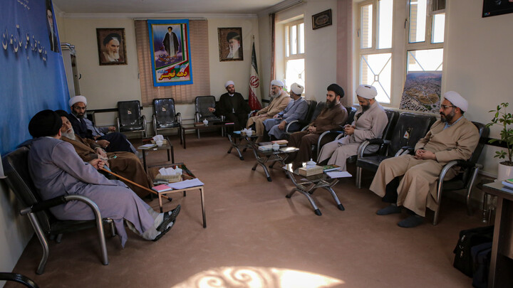 تصاویر/جلسه شورای معاونین حوزه علمیه همدان با حضور آیت‌الله موسوی اصفهانی