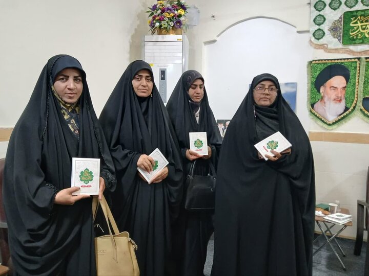 برگزاری جلسه توجیهی سفیران طرح «زندگی با آیه‌ها» در قلعه‌گنج