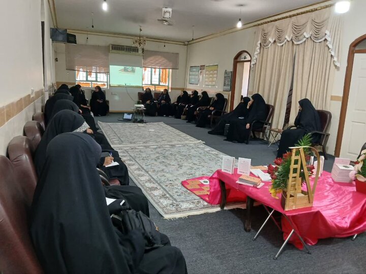 برگزاری جلسه توجیهی سفیران طرح «زندگی با آیه‌ها» در قلعه‌گنج