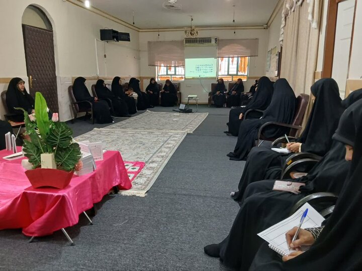 برگزاری جلسه توجیهی سفیران طرح «زندگی با آیه‌ها» در قلعه‌گنج