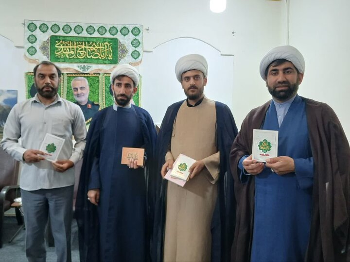 برگزاری جلسه توجیهی سفیران طرح «زندگی با آیه‌ها» در قلعه‌گنج