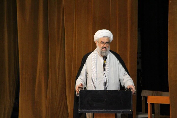 تصاویر / همایش کارگزاران مساجد شهرستان ملایر( طرح محراب)