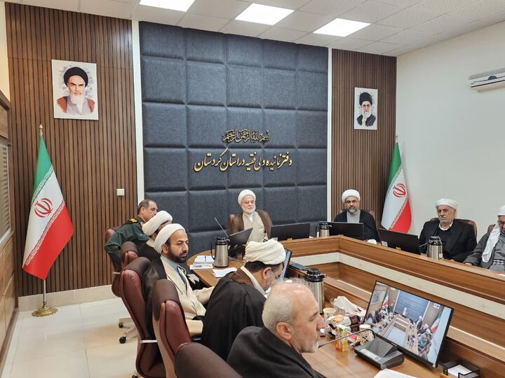 تصاویر/نشست حلقه‌های صالحین در کردستان