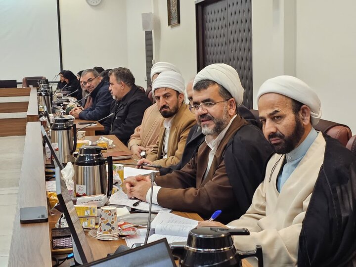 تصاویر/نشست حلقه‌های صالحین در کردستان