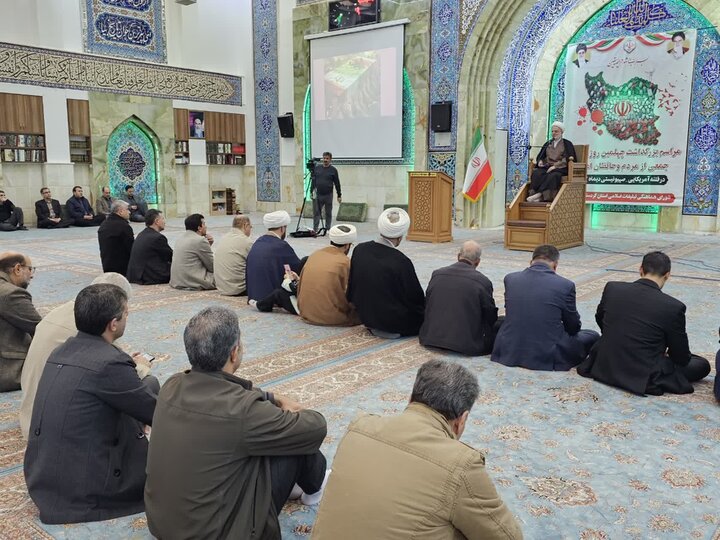 تصاویر/مراسم گرامیداشت چهلمین روز شهادت جمعی از هموطنان و حافظان امنیت در مهدیه سنندج