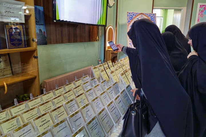 تصاویر/ برگزاری نمایشگاه آثار انجمن اصول فقه حوزه