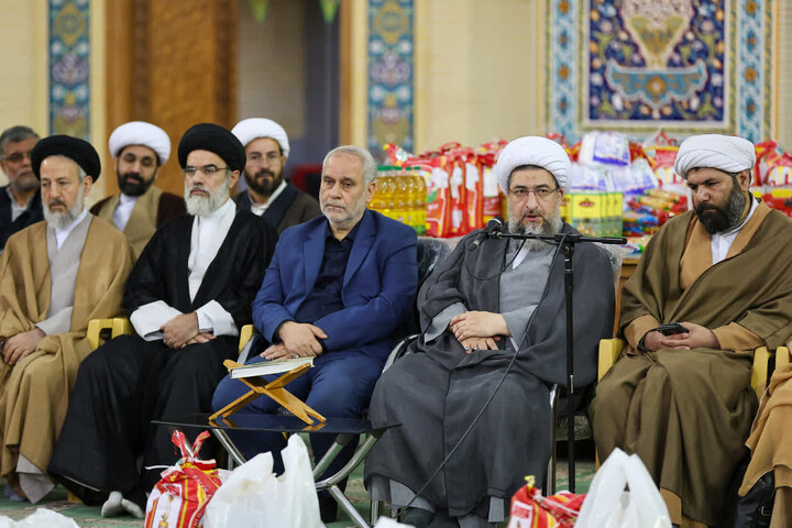 تصاویر / توزیع ۱۰ هزار بسته معیشتی در آذربایجان‌شرقی