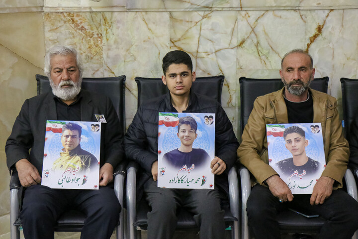 تصاویر/ مراسم اربعین شهدای حوادث تروریستی اخیر در حرم حضرت معصومه س