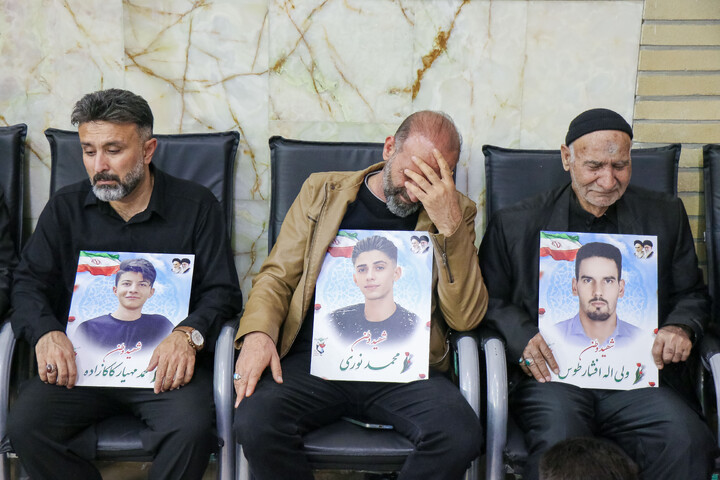 تصاویر/ مراسم اربعین شهدای حوادث تروریستی اخیر در حرم حضرت معصومه س