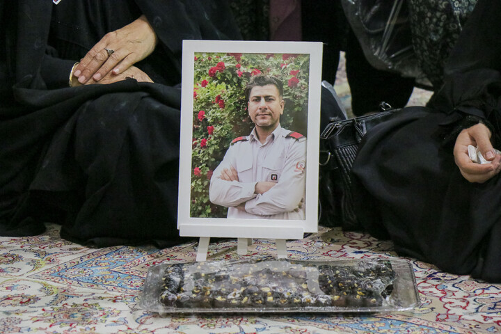 تصاویر/ مراسم اربعین شهدای حوادث تروریستی اخیر در حرم حضرت معصومه س