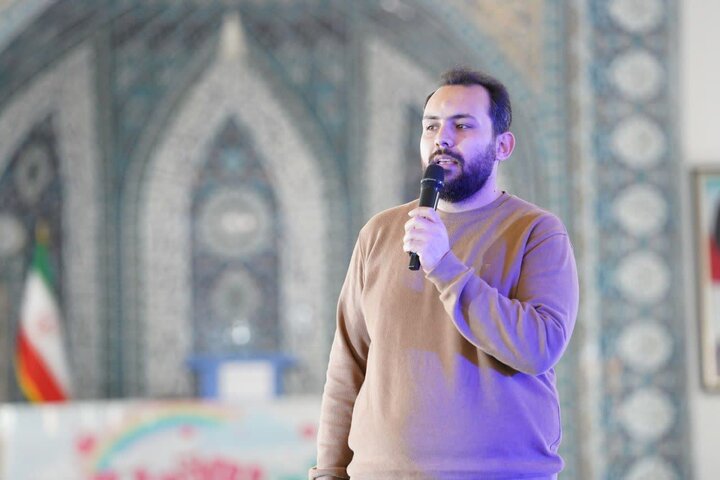 تصاویر/برگزاری آیین باشکوه جشن تکلیف ۲۵۰۰ دانش‌آموز دختر شهر ساوه