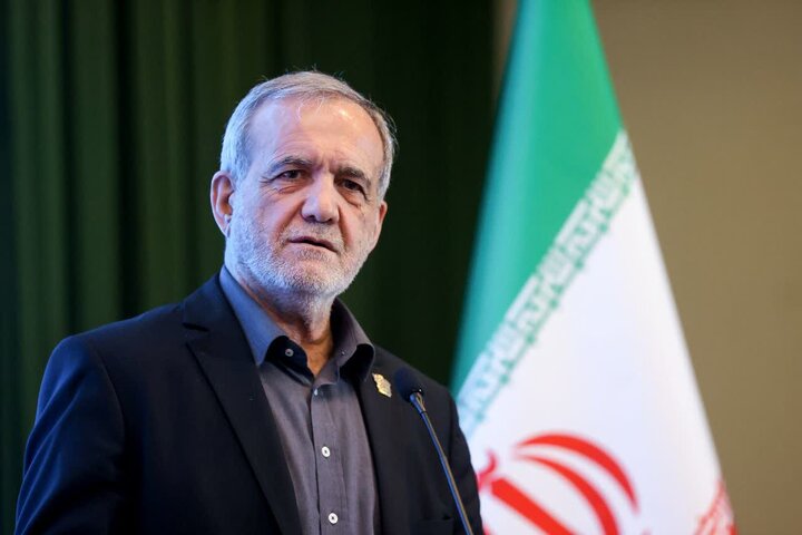 تصاویر/نشست فرهیختگان و فعالان فرهنگی استان لرستان با رئیس جمهور