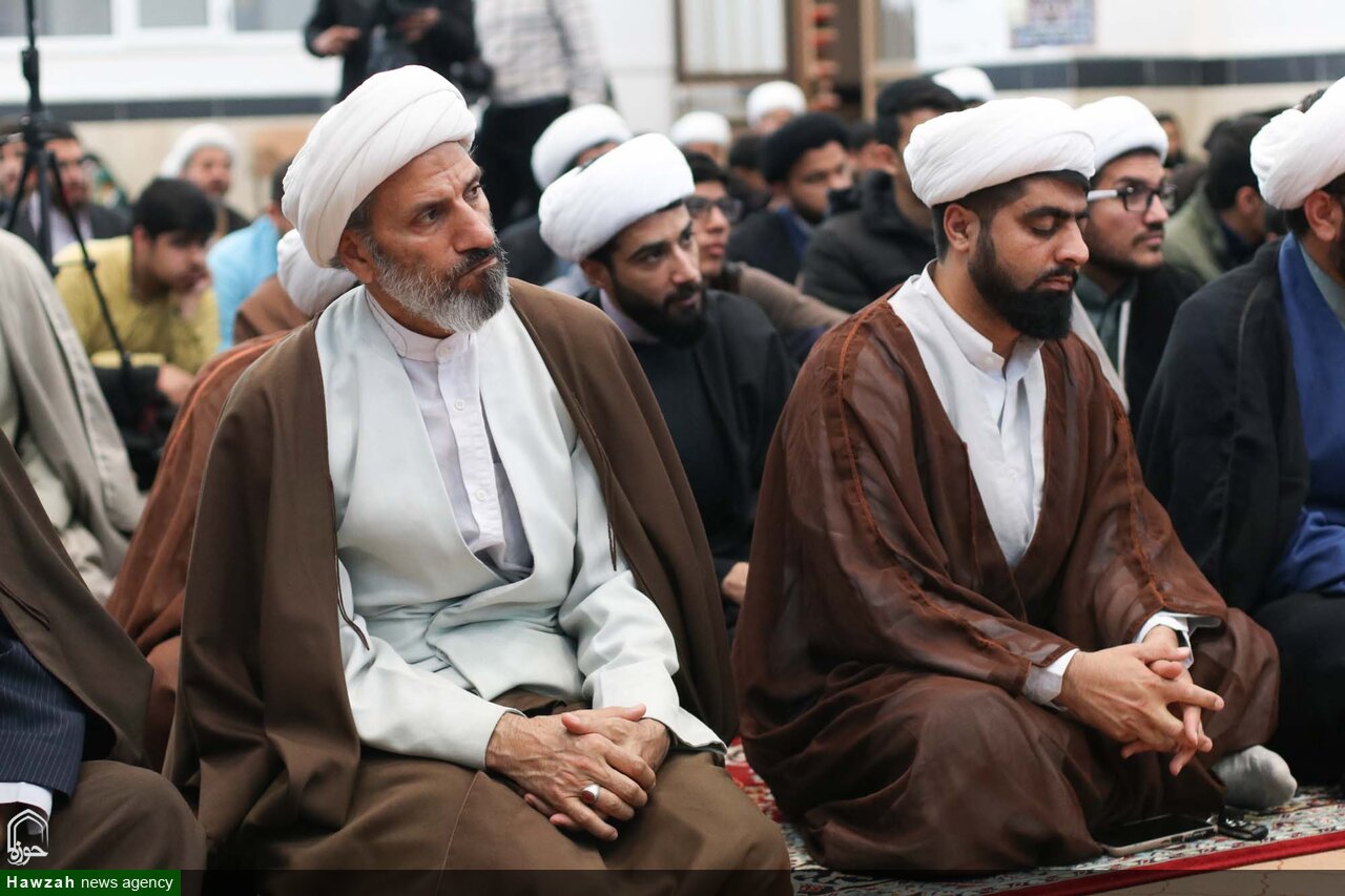 مبلغان، ناجیان غریق فتنههای آخرالزمان هستند