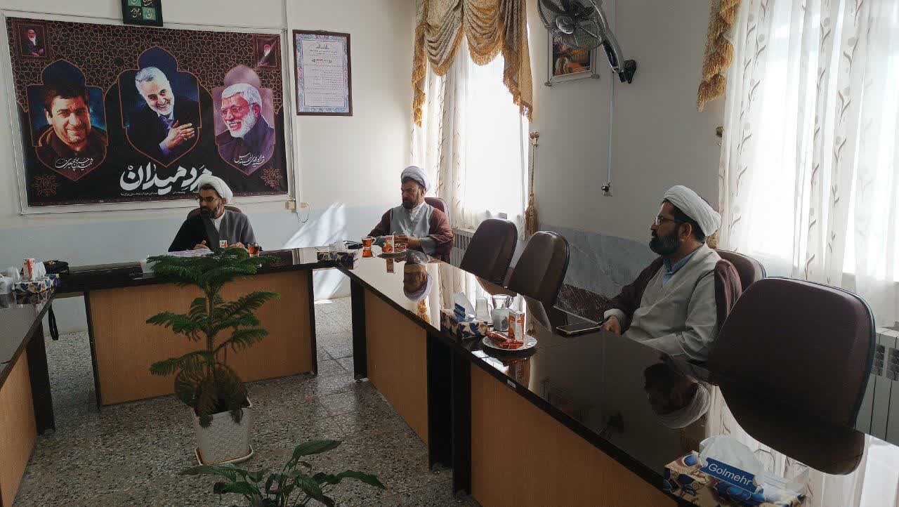برگزاری جلسه هماهنگی اعزام مبلغان به مدارس انار در آستانه ماه رمضان