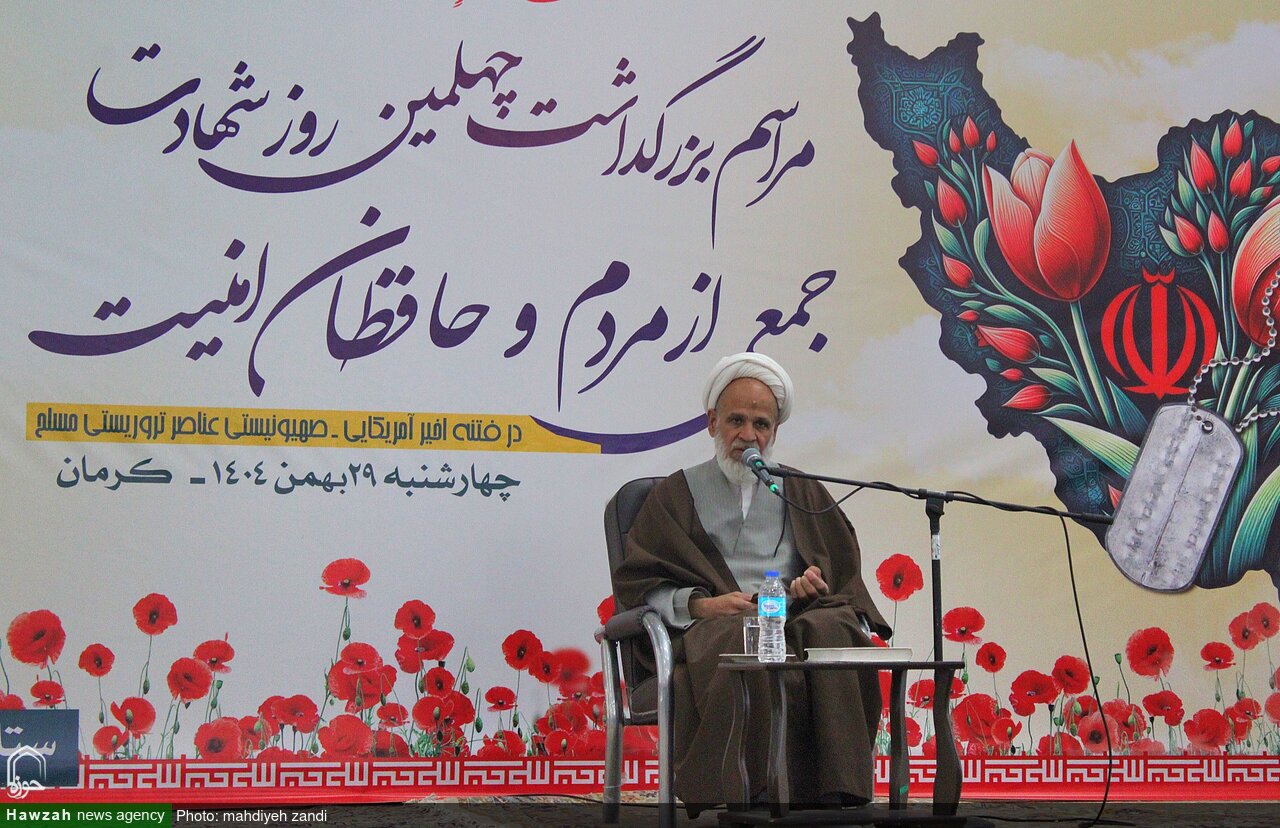 رهبر انقلاب مرز حق و باطل را در فتنه اخیر روشن کرد